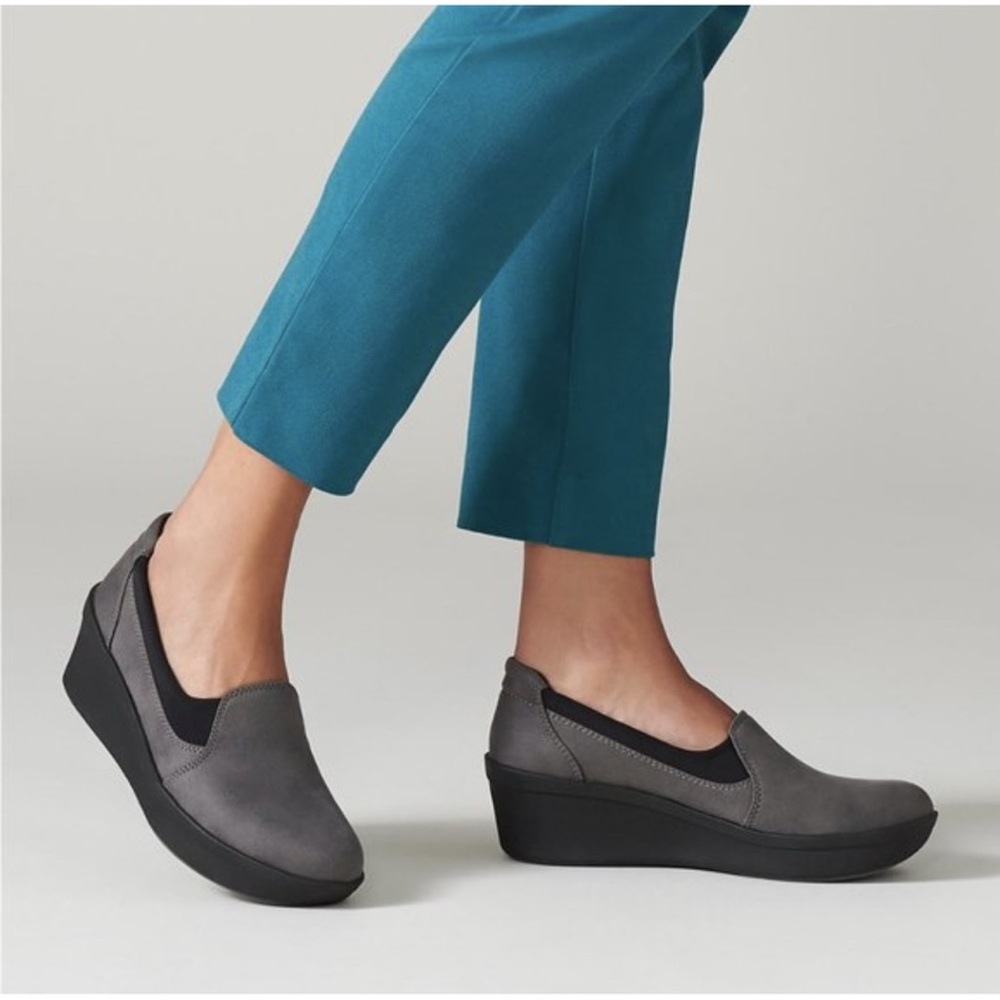 Clarks Cloudsteppers Step Rose Moon Slip-On Wedges women's size 10 M - Picture 9 of 9